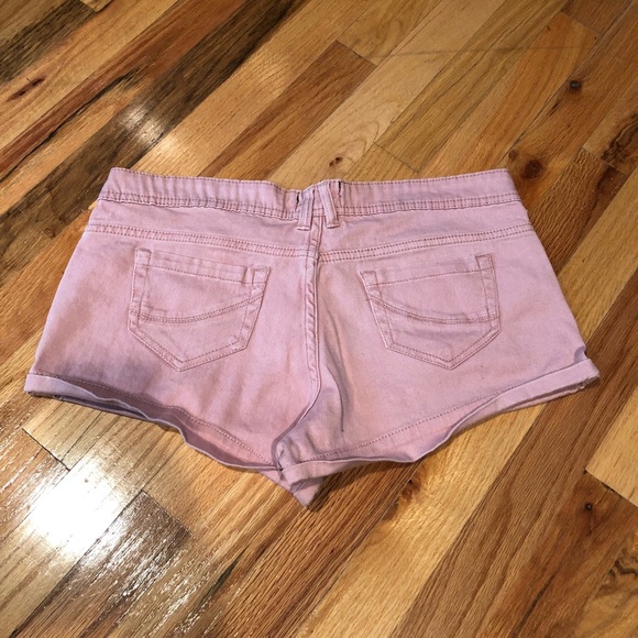 Pink shorts - Picture 3 of 5